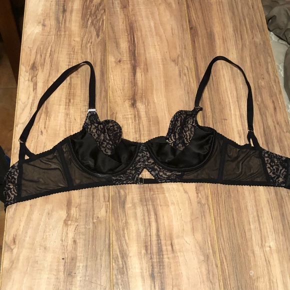 36C vs unlined mesh bra - Picture 2 of 7